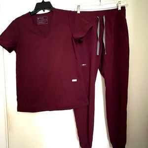 Burgundy figs XS set